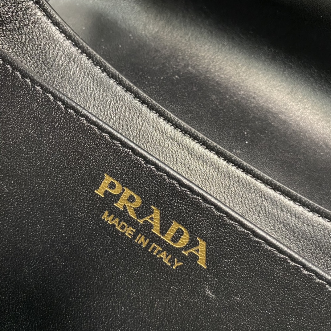 Prada Small Leather Shoulder Bag Handbag Black 1BD358